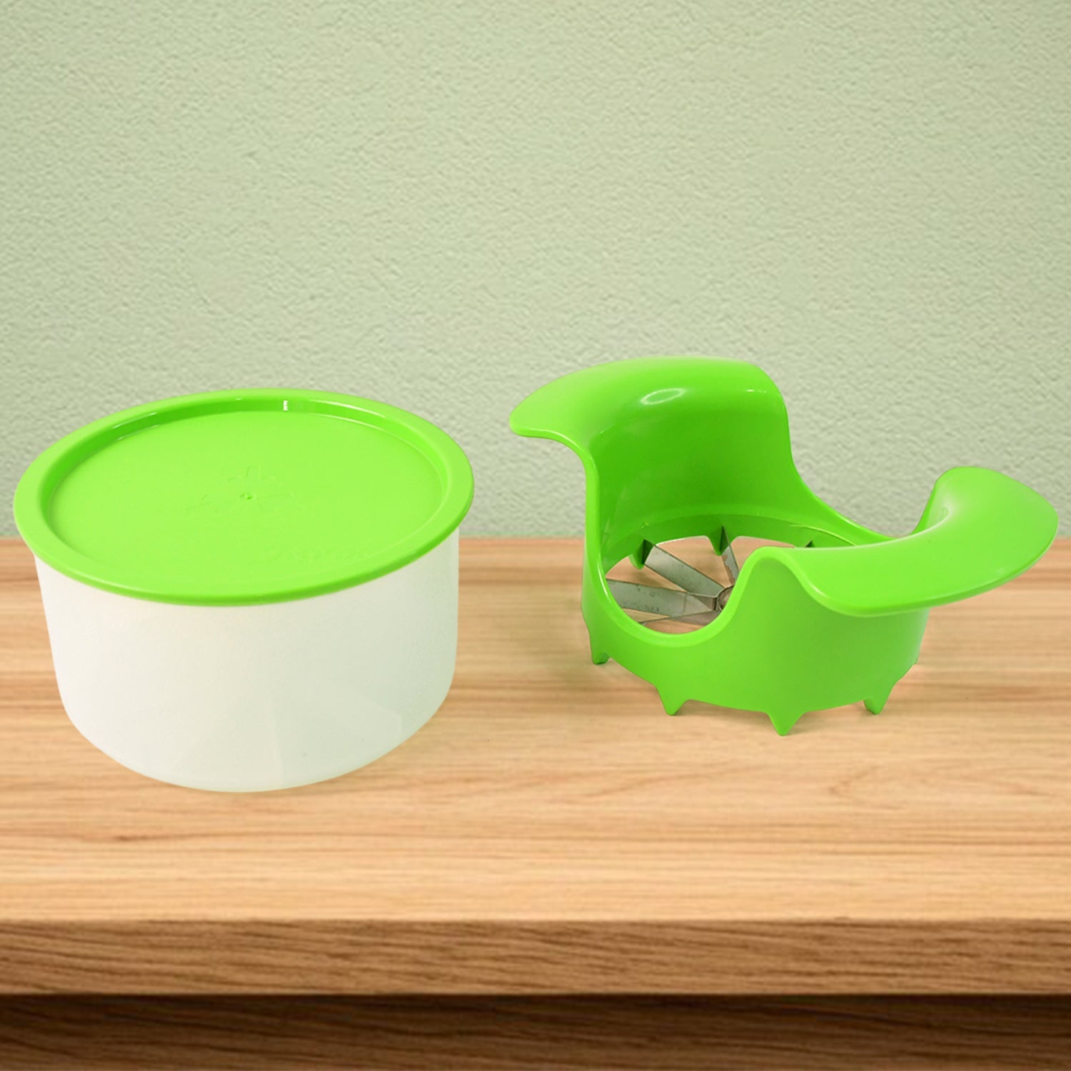 Apex Apple Cutter with Container – Unbreakable ABS Body & Stainless Steel Blades