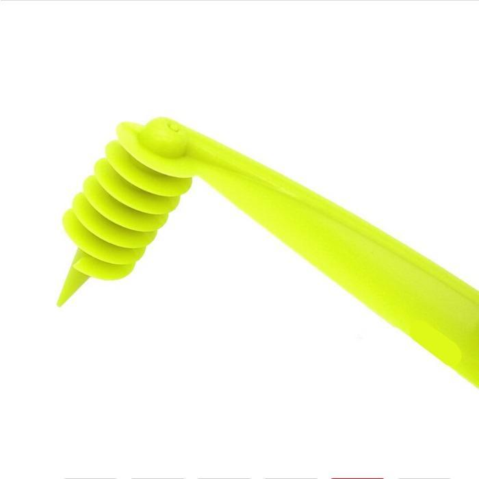 Kitchen Plastic Vegetables Spiral Cutter  /  Spiral Knife  /  Spiral Screw Slicer