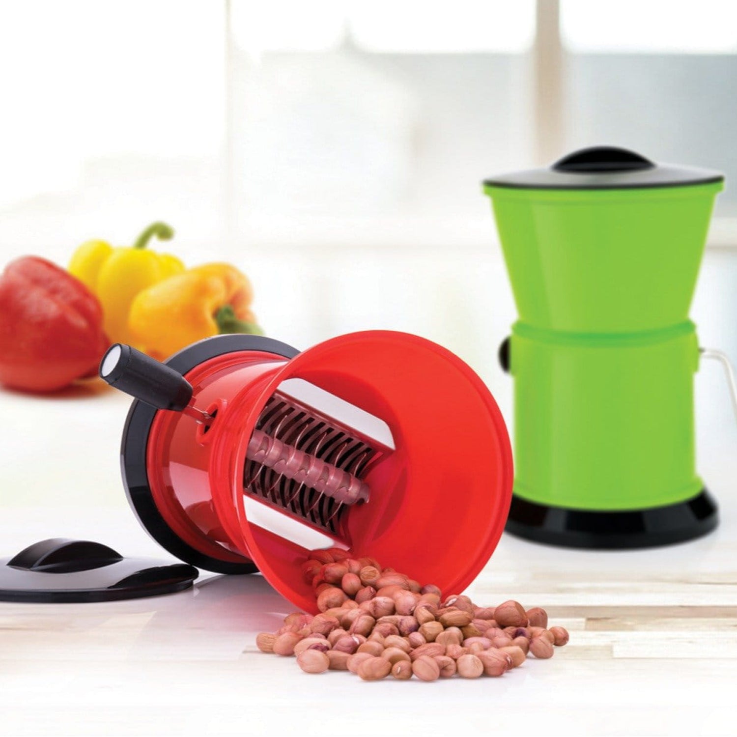 Round Chilly Cutter and grinder tool with effective sharp chopping and cutting blade system.