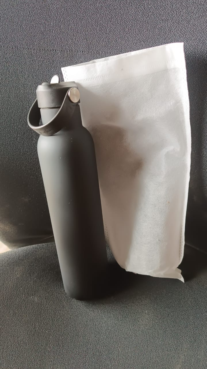 KikiKart 1000ml Matte Black Stainless Steel Water Bottle with Built-in Straw & Carry Strap
