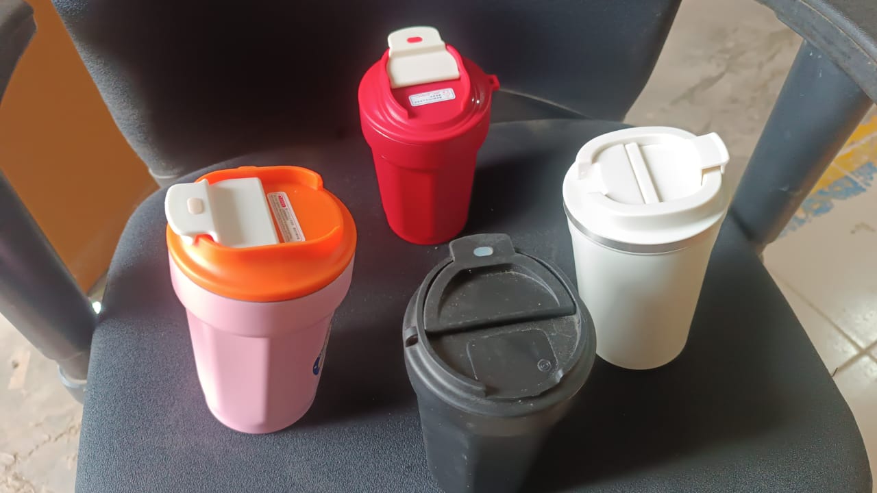 Elite 450ml Stainless Steel Insulated Travel Mug – Leak-Proof Flip Lid for Hot & Cold Drinks