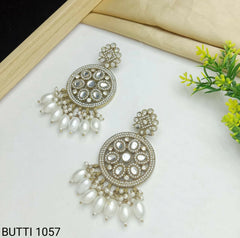 CASUAL EARINGS