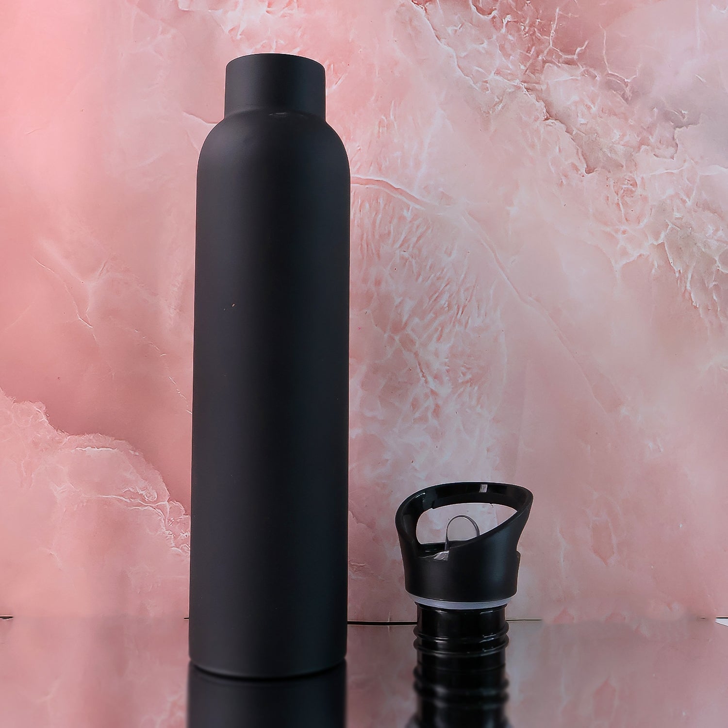 HydroFlow Pro 900ML Matte Black Leak-Proof Sports Hydration Bottle