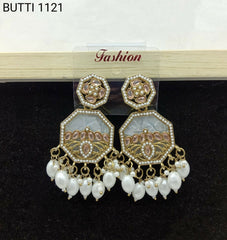 CASUAL EARINGS