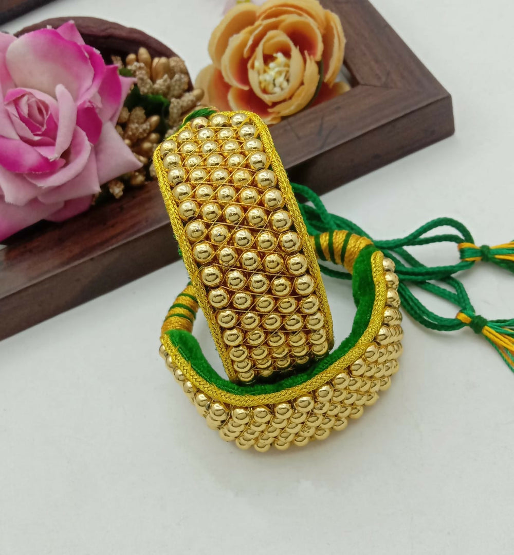 RAJASTHANI POOCHI SET WITH BACKSIDE VELVET