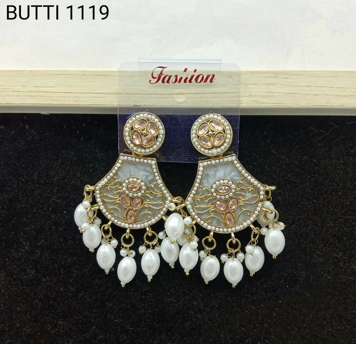 CASUAL EARINGS
