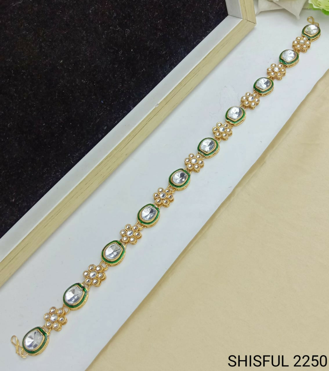 SHISHFUL (KUNDAN) MATHA PATTI FOR WOMAN AND GIRL